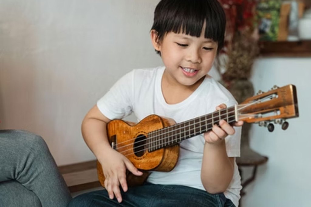 Acoustic Guitar Teacher in Hertfordshire